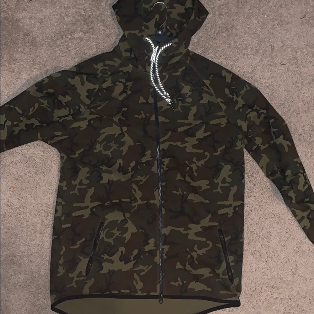 Nike Camo Zip-Up Jacket